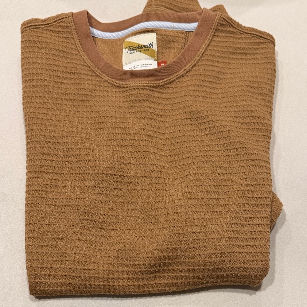 Tracksmith Fells top - caramel XS